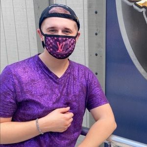 Meet Your FAVE Posher, Mike! 😉💜